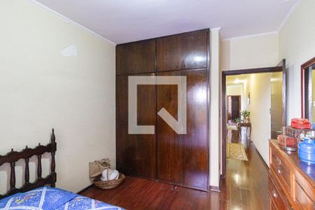 Casa à venda com 215m², 3 quartos e 1 vagaQuarto 2