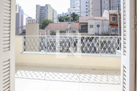 Casa à venda com 449m², 4 quartos e 5 vagas Casa à venda com 449m², 4 quartos e 5 vagasVista do Quarto 1