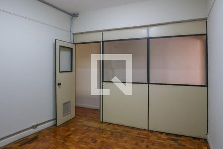Casa à venda com 449m², 4 quartos e 5 vagas Casa à venda com 449m², 4 quartos e 5 vagasQuarto 2