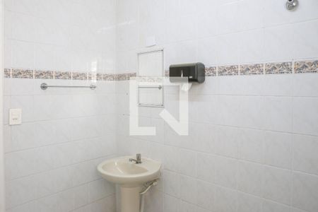 Casa à venda com 449m², 4 quartos e 5 vagas Casa à venda com 449m², 4 quartos e 5 vagasBanheiro 1