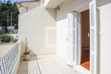 Casa à venda com 449m², 4 quartos e 5 vagas Casa à venda com 449m², 4 quartos e 5 vagasSacada