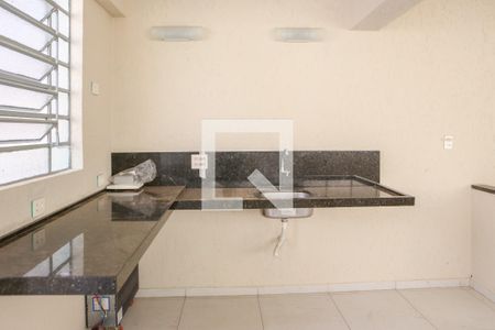 Casa à venda com 449m², 4 quartos e 5 vagas Casa à venda com 449m², 4 quartos e 5 vagasCozinha