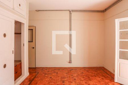 Casa à venda com 449m², 4 quartos e 5 vagas Casa à venda com 449m², 4 quartos e 5 vagasQuarto 1