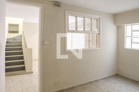 Casa à venda com 449m², 4 quartos e 5 vagas Casa à venda com 449m², 4 quartos e 5 vagasQuarto de Serviço