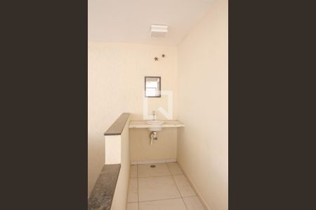 Casa à venda com 449m², 4 quartos e 5 vagas Casa à venda com 449m², 4 quartos e 5 vagasCozinha