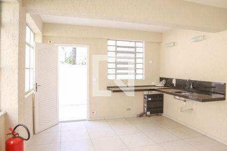 Casa à venda com 449m², 4 quartos e 5 vagas Casa à venda com 449m², 4 quartos e 5 vagasCozinha