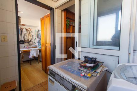 Apartamento para alugar com 140m², 3 quartos e 1 vagaÁrea de Serviço