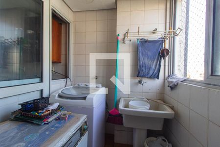 Apartamento para alugar com 140m², 3 quartos e 1 vagaÁrea de Serviço