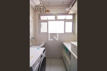 Apartamento à venda com 67m², 3 quartos e 1 vaga Apartamento à venda com 67m², 3 quartos e 1 vagaÁrea de Serviço