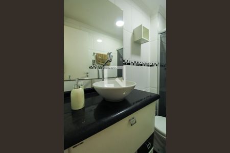 Apartamento à venda com 67m², 3 quartos e 1 vaga Apartamento à venda com 67m², 3 quartos e 1 vagaBanheiro Social