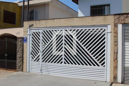 Casa à venda com 145m², 4 quartos e 2 vagasFachada