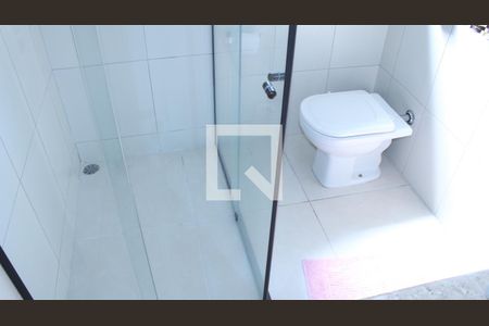 Casa à venda com 145m², 4 quartos e 2 vagasBanheiro 1