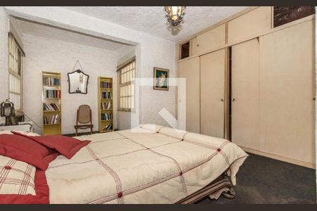 Casa à venda com 1360m², 5 quartos e 3 vagas