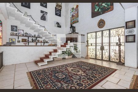 Casa à venda com 1360m², 5 quartos e 3 vagas