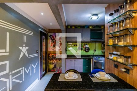 Apartamento à venda com 72m², 3 quartos e 2 vagas Apartamento à venda com 72m², 3 quartos e 2 vagasCozinha