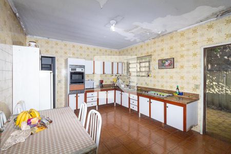 Casa à venda com 190m², 4 quartos e 2 vagas