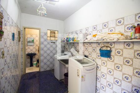 Casa à venda com 190m², 4 quartos e 2 vagas