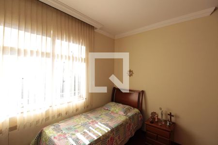 Apartamento à venda com 140m², 4 quartos e 1 vagaQuarto 2