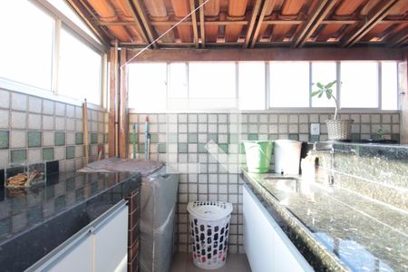 Apartamento à venda com 140m², 4 quartos e 1 vagaÁrea de Serviço