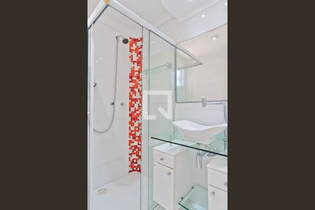 Apartamento à venda com 68m², 3 quartos e 1 vaga Apartamento à venda com 68m², 3 quartos e 1 vagaBanheiro da Suíte