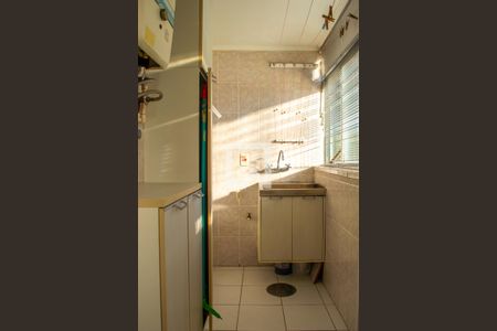 Apartamento para alugar com 74m², 2 quartos e 1 vaga Apartamento para alugar com 74m², 2 quartos e 1 vagaÁrea de Serviço