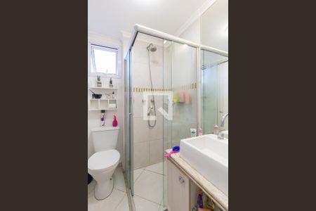 Apartamento à venda com 70m², 3 quartos e 2 vagasBanheiro da suíte