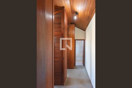Casa à venda com 600m², 4 quartos e 4 vagasCloset da Suíte 1