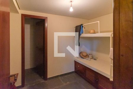 Casa à venda com 600m², 4 quartos e 4 vagasQuarto de Serviço