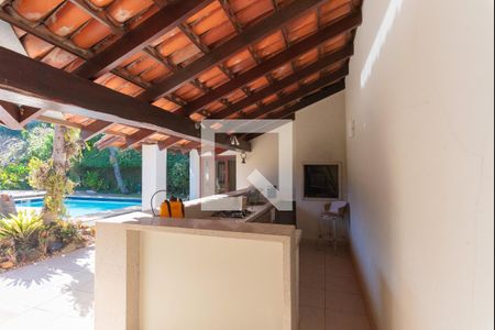 Casa à venda com 600m², 4 quartos e 4 vagasChurrasqueira