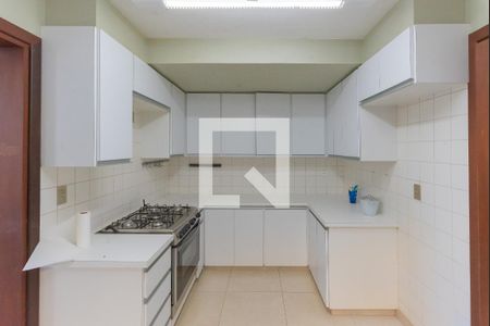 Casa à venda com 600m², 4 quartos e 4 vagasCozinha