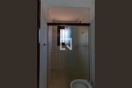 Casa à venda com 600m², 4 quartos e 4 vagasBanheiro da Suíte 2