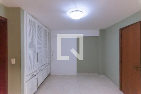 Casa à venda com 600m², 4 quartos e 4 vagasCopa