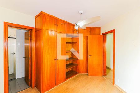 Apartamento à venda com 197m², 4 quartos e 3 vagas Apartamento à venda com 197m², 4 quartos e 3 vagasSuíte 1