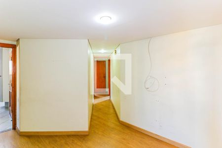 Apartamento à venda com 197m², 4 quartos e 3 vagas Apartamento à venda com 197m², 4 quartos e 3 vagasHall Quartos