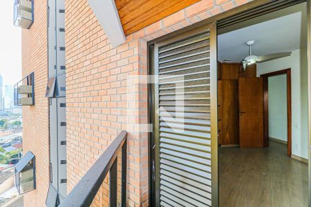 Apartamento à venda com 197m², 4 quartos e 3 vagas Apartamento à venda com 197m², 4 quartos e 3 vagasVaranda Suíte 1