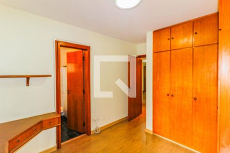 Apartamento à venda com 197m², 4 quartos e 3 vagas Apartamento à venda com 197m², 4 quartos e 3 vagasSuíte 3