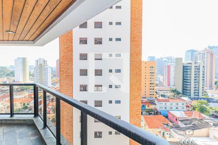 Apartamento à venda com 197m², 4 quartos e 3 vagas Apartamento à venda com 197m², 4 quartos e 3 vagasVaranda Suíte 2