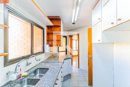 Apartamento à venda com 197m², 4 quartos e 3 vagas Apartamento à venda com 197m², 4 quartos e 3 vagasCozinha