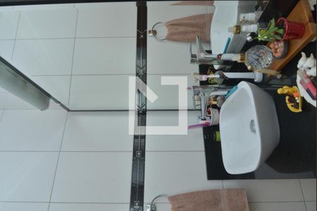 Casa à venda com 300m², 3 quartos e 4 vagasBanheiro da Suíte 1