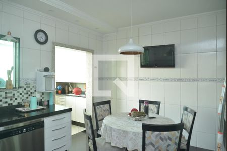 Casa à venda com 300m², 3 quartos e 4 vagasCozinha