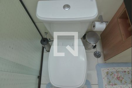 Casa à venda com 300m², 3 quartos e 4 vagasBanheiro da Suíte 2