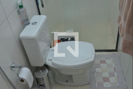 Casa à venda com 300m², 3 quartos e 4 vagasBanheiro da Suíte 1