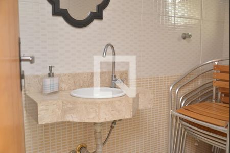 Casa à venda com 300m², 3 quartos e 4 vagasLavanderia - Banheiro 