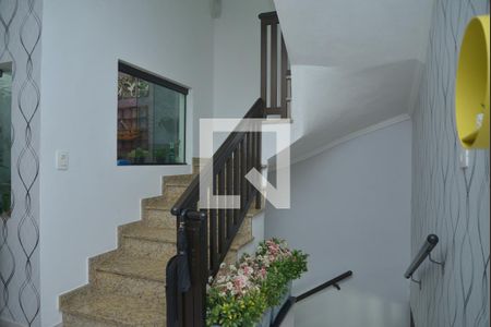 Casa à venda com 300m², 3 quartos e 4 vagasEscada