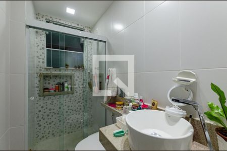 Apartamento à venda com 65m², 2 quartos e sem vagaBanheiro