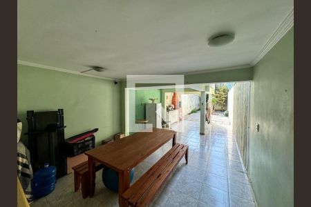 Casa à venda com 170m², 3 quartos e 2 vagas Casa à venda com 170m², 3 quartos e 2 vagasFoto 21