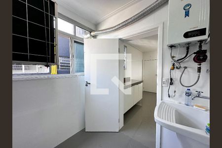 Apartamento à venda com 100m², 2 quartos e 1 vagaÁrea de Serviço