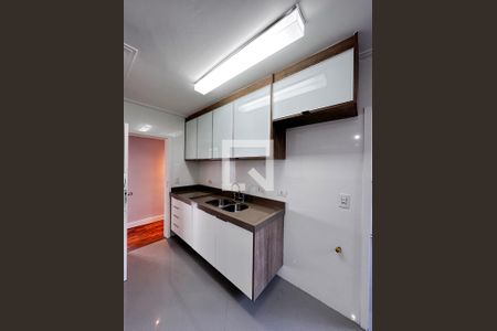 Apartamento à venda com 100m², 2 quartos e 1 vagaCozinha