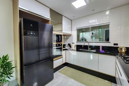 Casa à venda com 150m², 3 quartos e sem vaga Casa à venda com 150m², 3 quartos e sem vagaCozinha