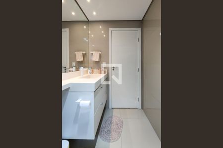 Casa à venda com 150m², 3 quartos e sem vaga Casa à venda com 150m², 3 quartos e sem vagaBanheiro Social